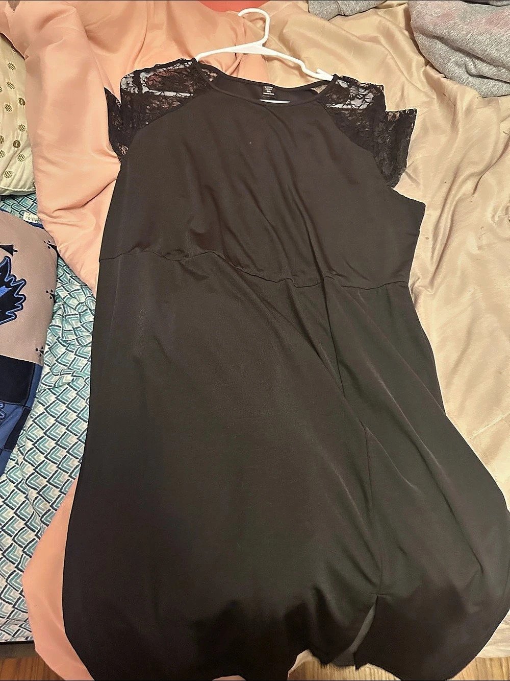 SHEIN Black Lace Shoulder Maxi Dress
